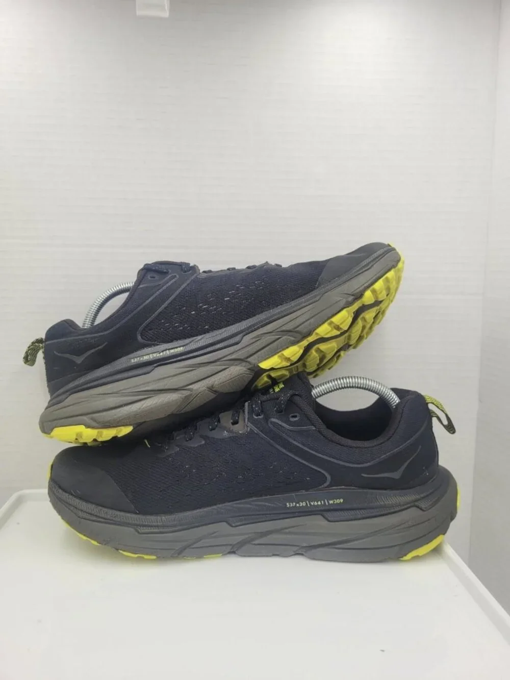 Hoka Challenger ATR 6 Men’s Size 11.5 Blue Athletic Trail Running Shoes Sneakers